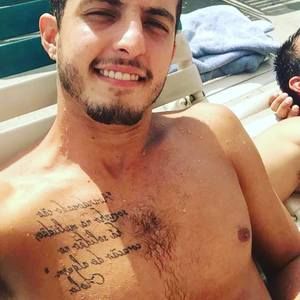 Meet your Posher, Jonathan